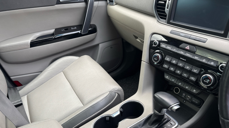 Kia Sportage 2.0 CRDi First Edition 5dr Auto [AWD] Diesel Estate